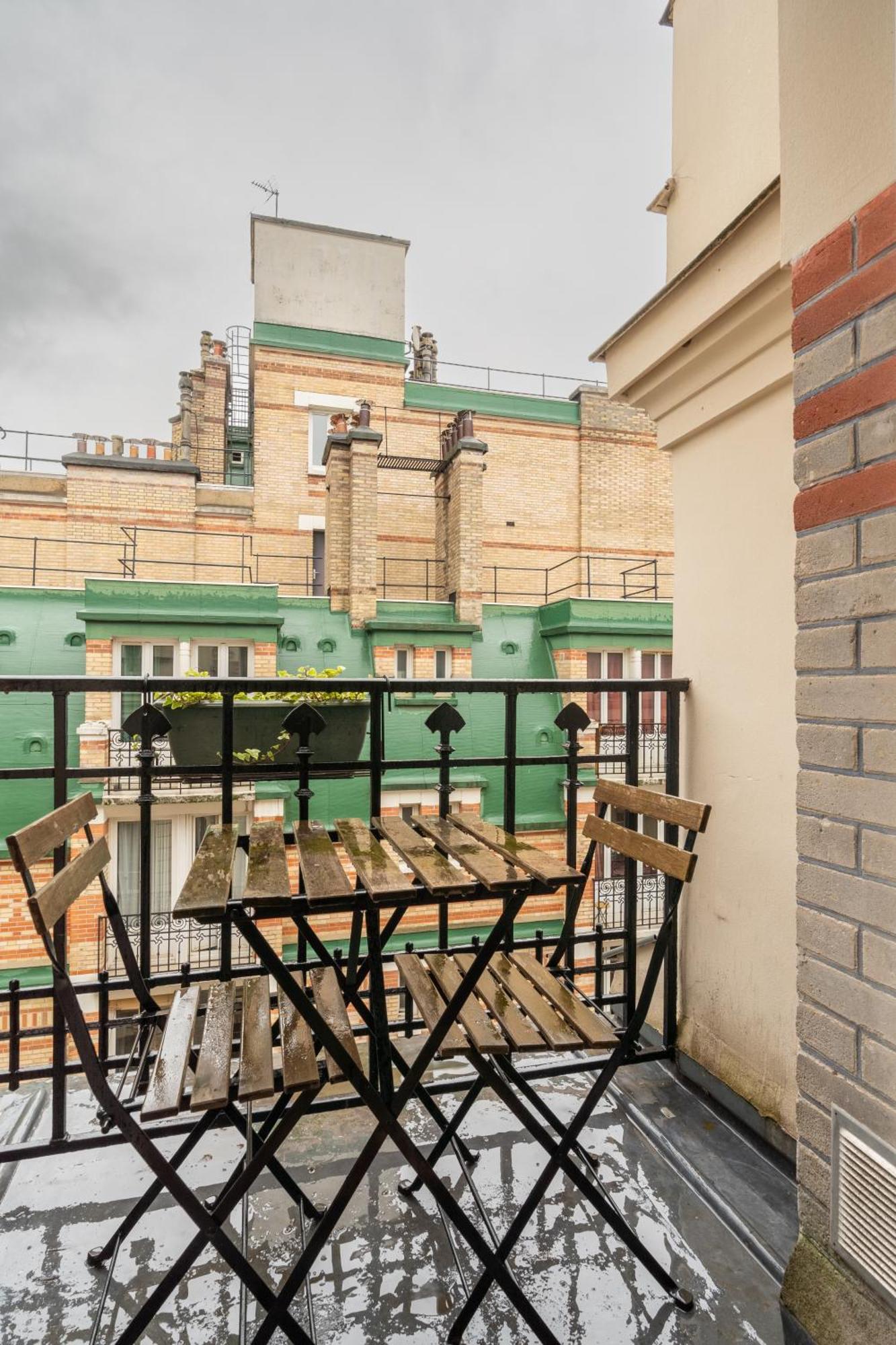 Chic 1Bd Apartment With Balcony Picpus Paris Eksteriør billede
